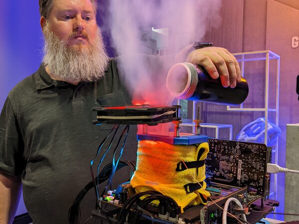 Me Pouring Ln2